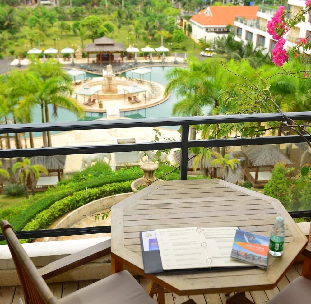 Xinglong Old Banyan Hotel - Уанинг Екстериор снимка